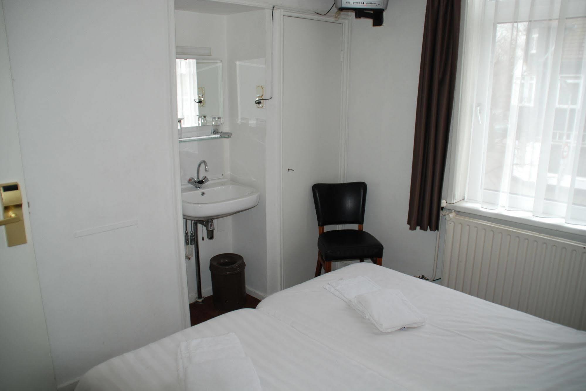 Hotel Cafe Restaurant Abina Amstelveen Exterior photo